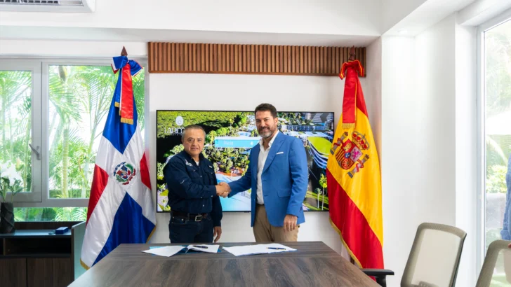 Larimar City firma acuerdo para instalar tecnología de ascensores en su proyecto de ciudad inteligente en Punta Cana