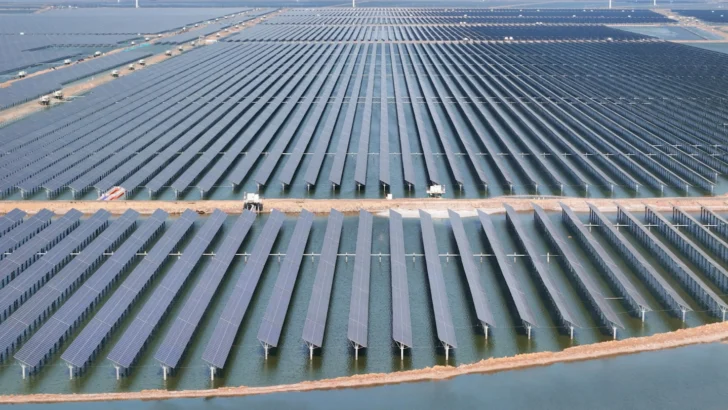 Desperdiciar el excedente de paneles solares de China es una locura