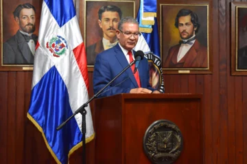 Instituto Duartiano anuncia acciones legales por uso inadecuado de la bandera nacional en un sepelio