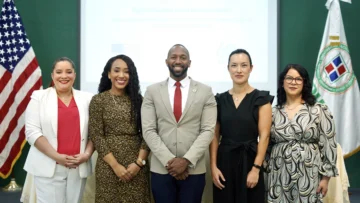 Embajada de EE. UU. y UNPHU lanzan proyecto para promover ciudadanía digital y uso responsable de la IA en RD Embajada de EE. UU. y UNPHU lanzan proyecto para promover ciudadanía digital y uso responsable de la IA en RD