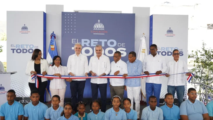 Gobierno inaugura techado escolar de RD$ 49.1 millones en Duvergé