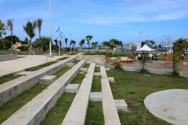 Abinader inaugura primera etapa del Bulevar de la Salud en Haina