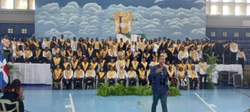 Escuelas Radiofónicas Santa María gradúa a 480 estudiantes en Santo Domingo