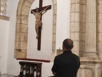 Corpus Christi en RD: la tradición que hoy volvió a mezclar fe, alfombras de flores y devoción popular