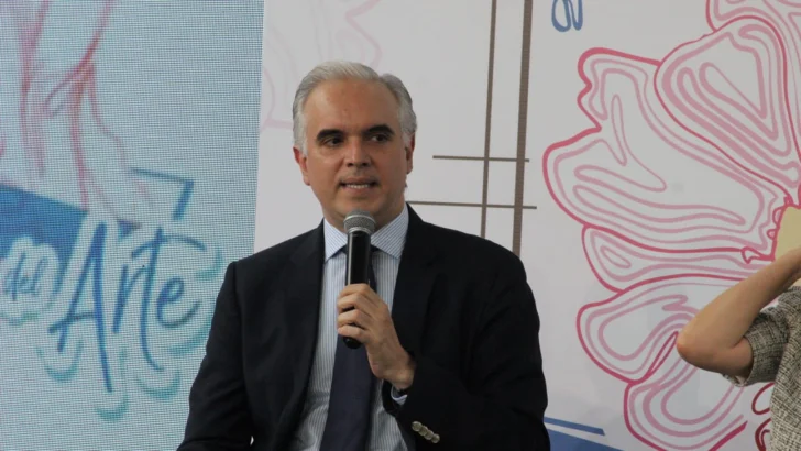 De Camps reivindica la educación artística, pero deja pendiente la prueba de los resultados