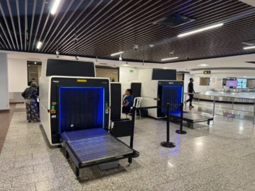 Aerodom instala cuatro nuevas máquinas rayos X en el área de llegadas del AILA 
