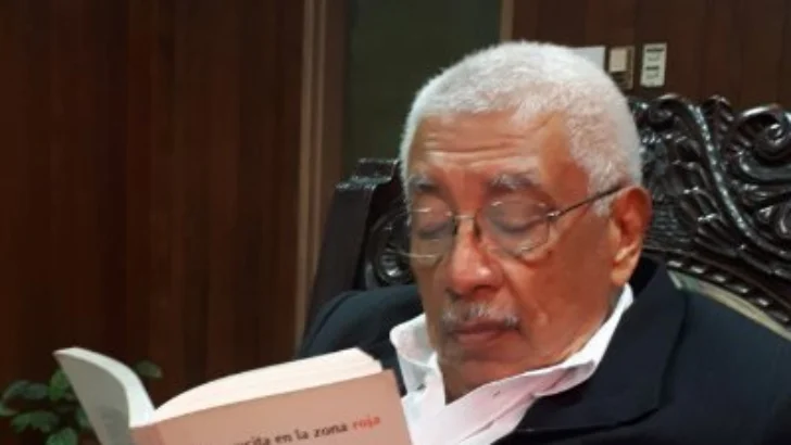 Manlio Argueta: el más leído e importante escritor salvadoreño vivo Manlio Argueta: el más leído e importante escritor salvadoreño vivo