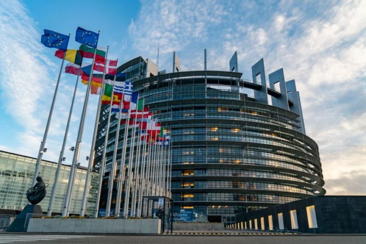 Parlamento-Europeo-728x485