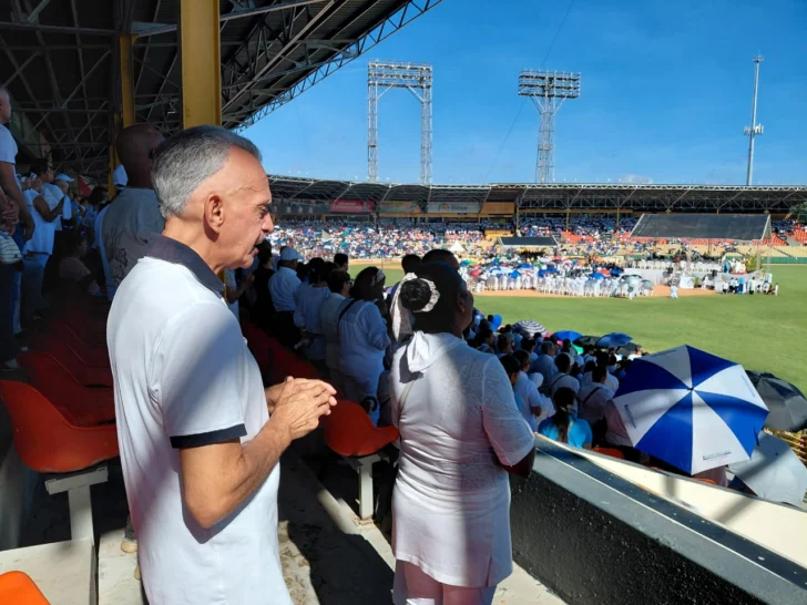  La misa se desarrolló en el Estadio Cibao. (Foto: Máximo Laureano)