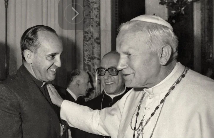 El Papa que no retornó jamás al país donde no sonreía