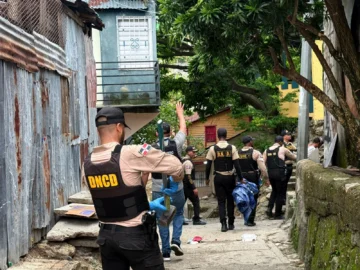 Operativos antidrogas dejan 15 detenidos y más de 5,400 gramos de narcóticos decomisados Operativos antidrogas dejan 15 detenidos y más de 5,400 gramos de narcóticos decomisados