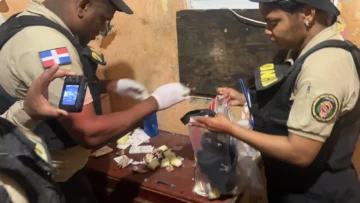 DNCD y Ministerio Público ocupan más de 3,000 gramos de drogas, armas y vehículos en operativos en Nagua, Río San Juan y Samaná