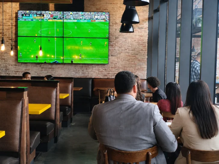 Bares, restaurantes y colmadones se preparan para recibir a los fanáticos del Mundial