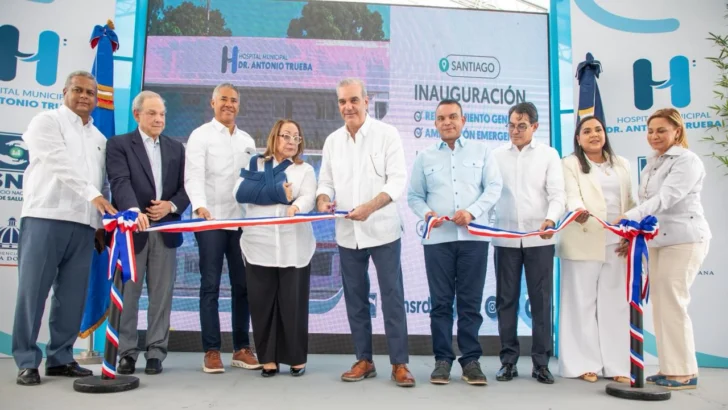 Gobierno entrega hospital renovado en Monte Adentro tras inversión de RD$ 103 millones