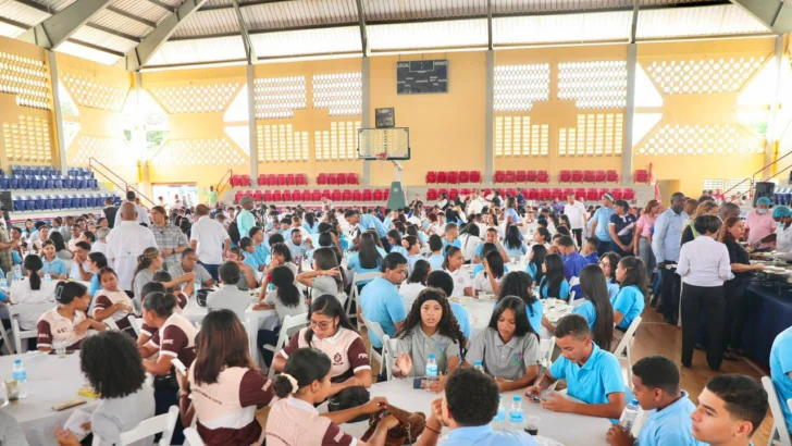 La descentralización educativa olvidó la pedagogía La descentralización educativa olvidó la pedagogía