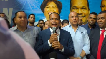 Radhamés Silverio felicita a Jorge Asjana y afirma que seguirá trabajando por el desarrollo de la UASD