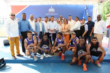 Ministro Kelvin Cruz inicia construcción del Techado multiuso de Matanzas, Prov. Peravia, con inversión de 28 millones Ministro Kelvin Cruz inicia construcción del Techado multiuso de Matanzas, Prov. Peravia, con inversión de 28 millones