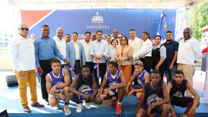 Ministro Kelvin Cruz inicia construcción del Techado multiuso de Matanzas, Prov. Peravia, con inversión de 28 millones