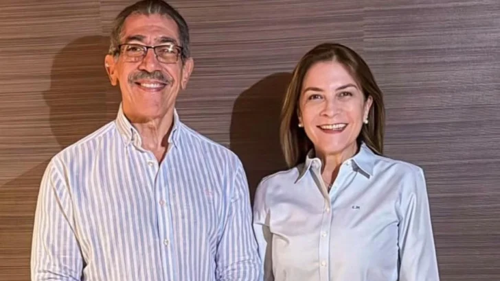 Carolina Mejía felicita a Jorge Asjana por su elección como rector de la UASD