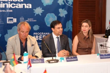 Gobierno apoyará con RD$ 200,000 proyectos de exhibición de cine dominicano Gobierno apoyará con RD$ 200,000 proyectos de exhibición de cine dominicano
