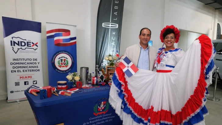 Comunidad RD en FL avala gestión de Gilberto Minaya