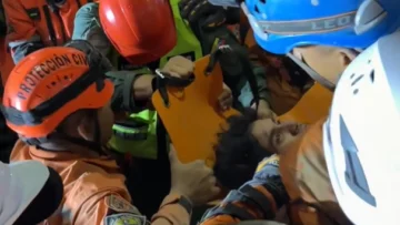 Rescatan a un joven de 21 años tras 106 horas bajo los escombros por el doble terremoto de Venezuela