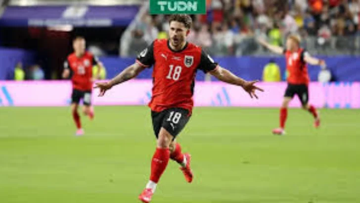 Austria derrota 3-1 a Jordania y comparte el liderato del Grupo J con Argentina