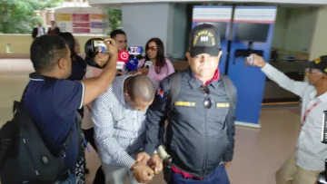 Aplazan por segunda vez coerción imputados  fraude Patronato Cáncer Santiago