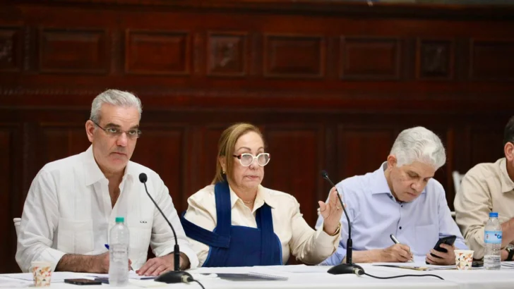 Abinader concluye agenda en Santiago con reunión comunitaria y prepara Consejo de Ministros