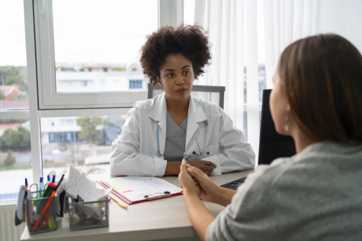 ¿Quién cuida a las que cuidan? La salud que miles de mujeres siguen postergando