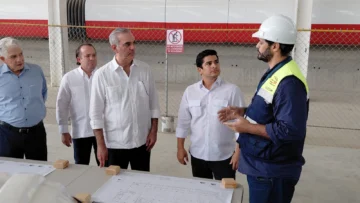 Otra vez el Gobierno anuncia Monorriel de Santiago. Operación arranca en diciembre