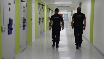 Violencia y torturas en la cárcel francesa que alberga a los criminales más peligrosos Violencia y torturas en la cárcel francesa que alberga a los criminales más peligrosos
