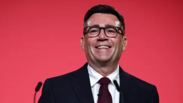 Reino Unido: Andy Burnham es elegido líder del Partido Laborista y  queda a puertas de convertirse en primer ministro