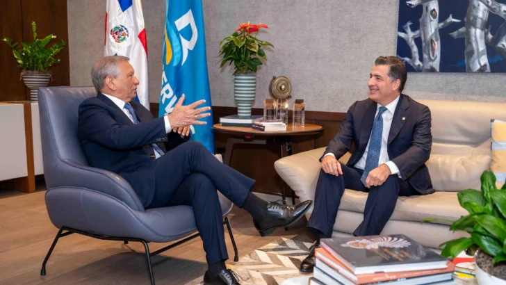 Banreservas y Banco Popular abordan retos y oportunidades del sistema financiero nacional