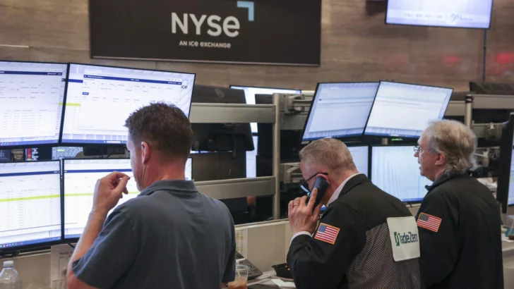 Wall Street cierra el día en verde, pero el rojo viste al S&P y Al Nasdaq en cuenta mensual