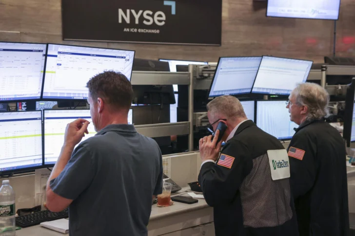 Wall Street cierra el día en verde, pero el rojo viste al S&P y Al Nasdaq en cuenta mensual