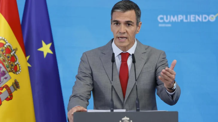 España: Sánchez reivindica un pacto climático ante los incendios y acusa a la derecha de alimentar el negacionismo