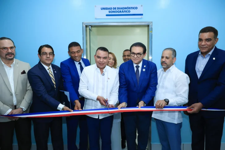 SNS instala en el Cabral y Báez el único densitómetro óseo de la Red Pública en la región Norte