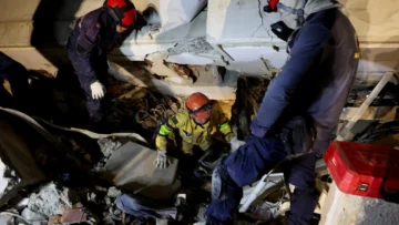 En directo: búsqueda de sobrevivientes en Venezuela continúa mientras suben a 27 los españoles muertos