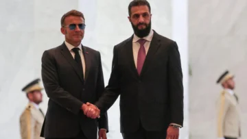 En una inédita visita a la Siria post-Assad, Macron busca una nueva página de estabilidad y paz