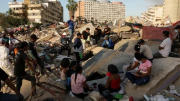 Terremotos en Venezuela: los voluntarios encabezan la ardua búsqueda bajo los escombros Terremotos en Venezuela: los voluntarios encabezan la ardua búsqueda bajo los escombros