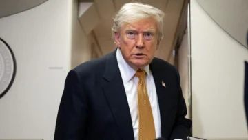 Trump restablece el bloqueo a los puertos iraníes e impone un recargo del 20% a la carga que transita por el estrecho Ormuz Trump restablece el bloqueo a los puertos iraníes e impone un recargo del 20% a la carga que transita por el estrecho Ormuz