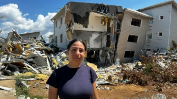 'Eran de cartón': el colapso de más de 100 viviendas sociales turcas en el terremoto de Venezuela que pone bajo escrutinio el programa estrella de Chávez 'Eran de cartón': el colapso de más de 100 viviendas sociales turcas en el terremoto de Venezuela que pone bajo escrutinio el programa estrella de Chávez