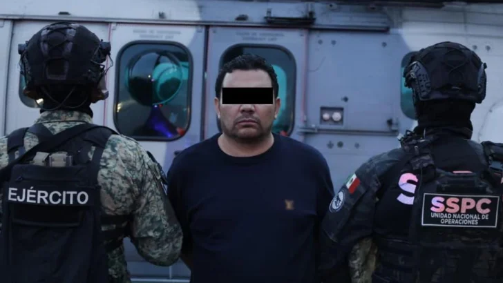 México detiene a R1: quién es el sospechoso de idear el asesinato del alcalde Carlos Manzo y de la modelo Valeria Márquez