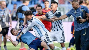 La FIFA abre una investigación contra Argentina por los incidentes tras la derrota de la albiceleste en la final del Mundial 2026 La FIFA abre una investigación contra Argentina por los incidentes tras la derrota de la albiceleste en la final del Mundial 2026