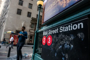 Wall Street cierra en rojo por tensiones en Oriente Medio y caída de las tecnológicas
