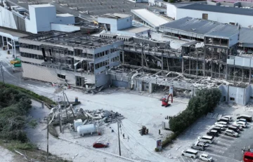 Terremoto en Japón: empresa del centro comercial derrumbado pide disculpas mientras buscan a 30 empleados desaparecidos Terremoto en Japón: empresa del centro comercial derrumbado pide disculpas mientras buscan a 30 empleados desaparecidos
