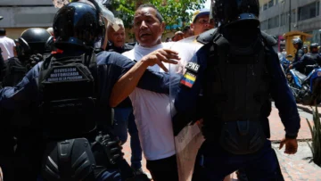 Maduro es acusado de haber ordenado ejecuciones extrajudiciales en Venezuela, dice abogado Reed-Hurtado Maduro es acusado de haber ordenado ejecuciones extrajudiciales en Venezuela, dice abogado Reed-Hurtado