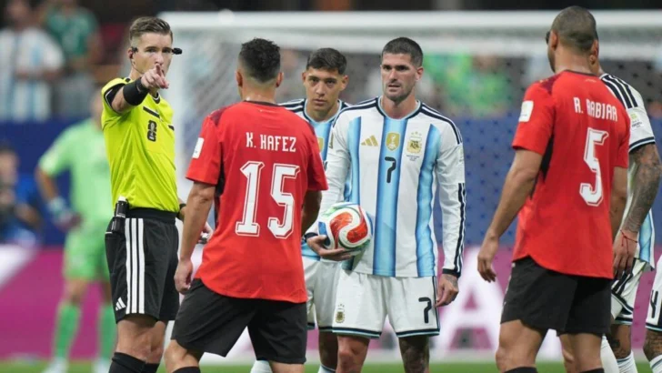 Mundial 2026: Por qué un árbitro inglés nunca arbitrará un partido de Argentina y viceversa