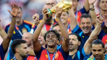 Lamine Yamal, la coronación del nuevo genio del fútbol mundial Lamine Yamal, la coronación del nuevo genio del fútbol mundial